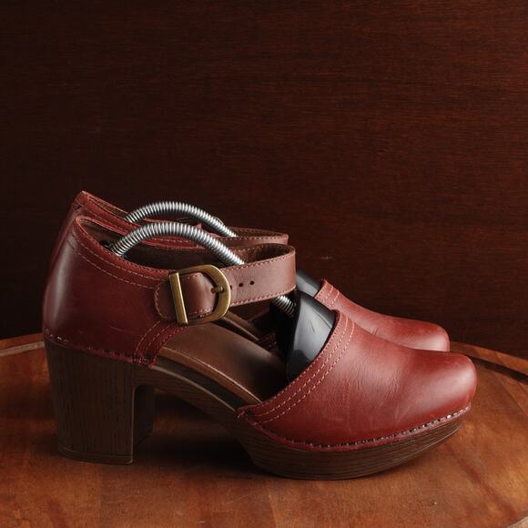 Dansko Shoes Womens SZ EU 40 US 9.5-10 Red Darlene Red Leather Mary Jane Heels - Picture 1 of 15